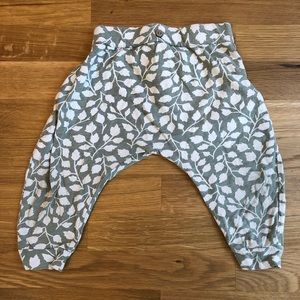 Pants 6-12 months
